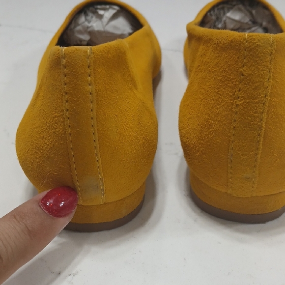 Yellow Suede Women's Flats, By Antonio Melani, All Leather, Sz 8, Pre-owned - Picture 4 of 9